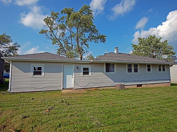 2nd image of 511 Linden Dr