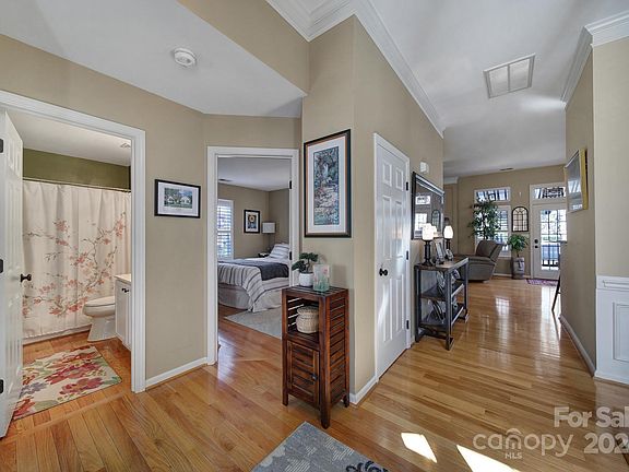 5th image of 13627 Toka Ct