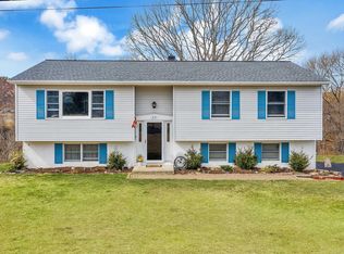 20 Dragotta Rd, Marlboro, NY 12542