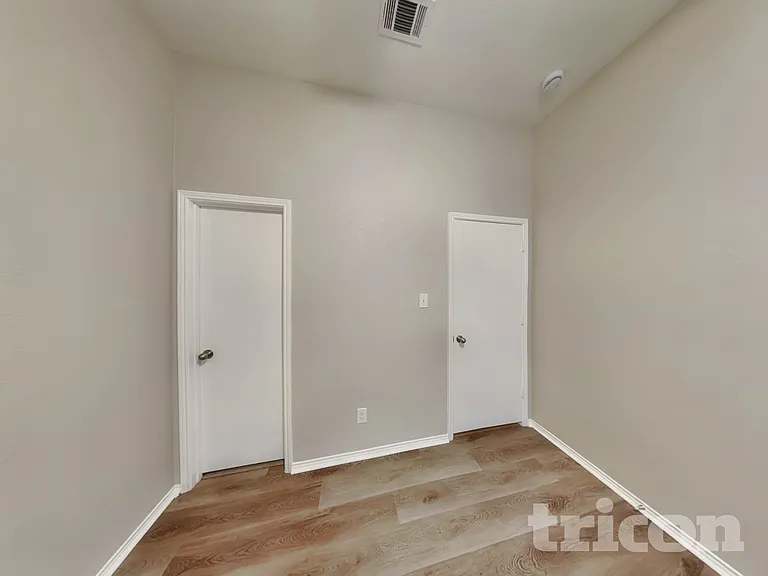 5401 Creek Hill Ln — Photo 15