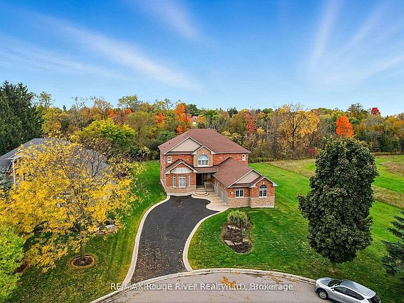 3rd image of 30 Hanover Ct