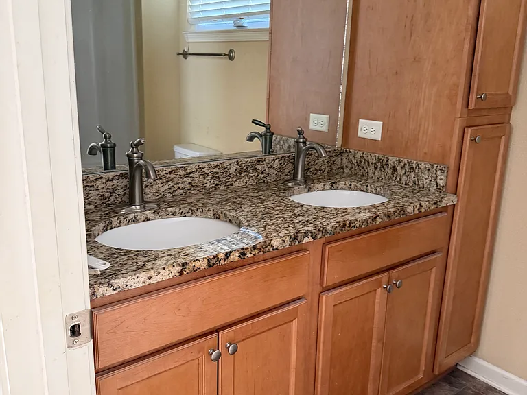 22 Barnett Shoals Dr — Photo 16