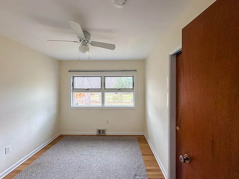 38 Marshall Dr — Photo 33
