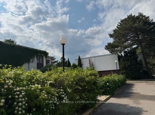 396 Woodsworth Rd #60-C12, Toronto, ON M2L 2T9