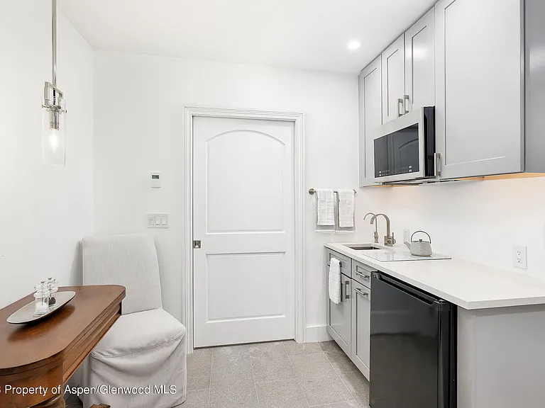 571 Booth Ln — Photo 55