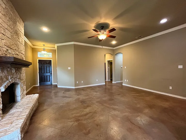 3113 Silver Saddle Dr — Photo 3