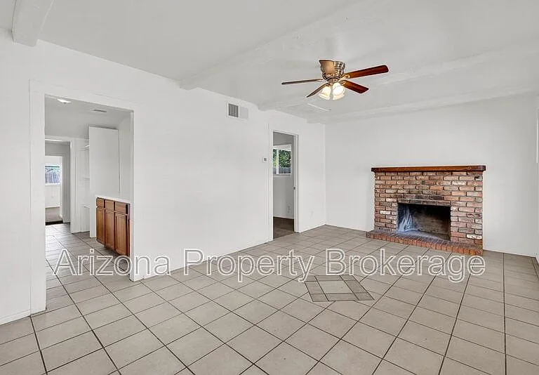 119 W 9th Pl — Photo 3