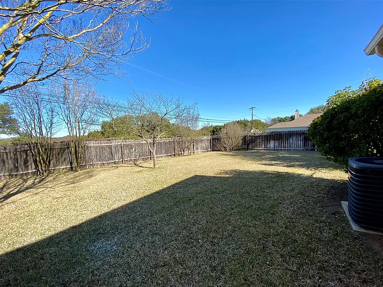 5502 Longhorn Lndg — Photo 20