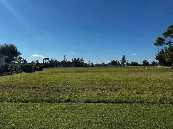 2220 NW 14th Ter, Cape Coral, FL 33993