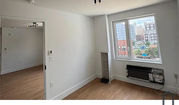 3 bed, $3,811 — Photo 4