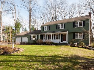 3 Katherine Ln, Simsbury, CT 06070