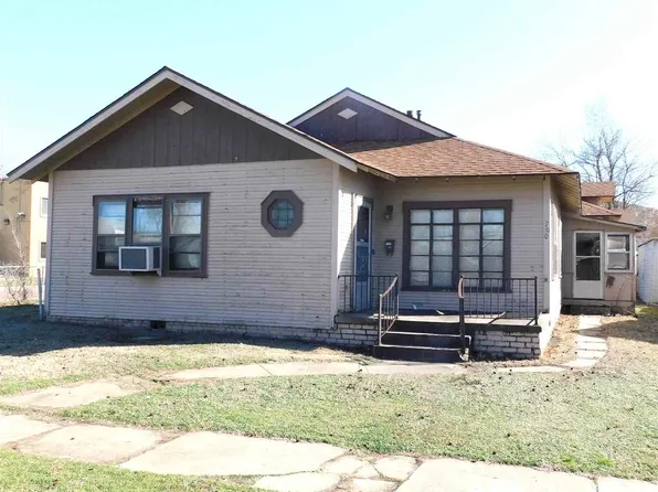 700-702 W Grand Ave, Ponca City, OK 74601