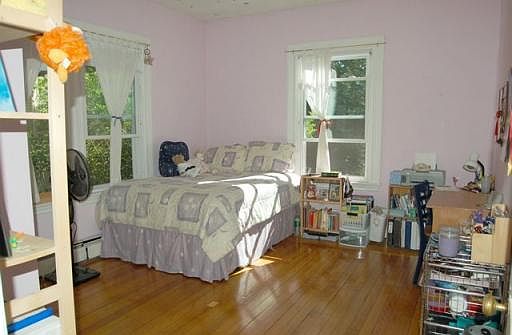 5th image of 53 Arlington Ave #1