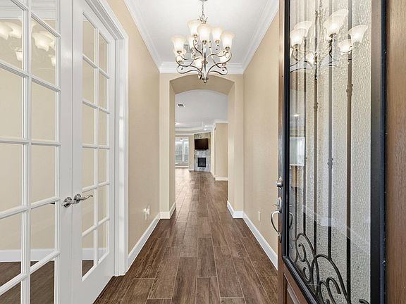 2nd image of 316 Connemara Dr