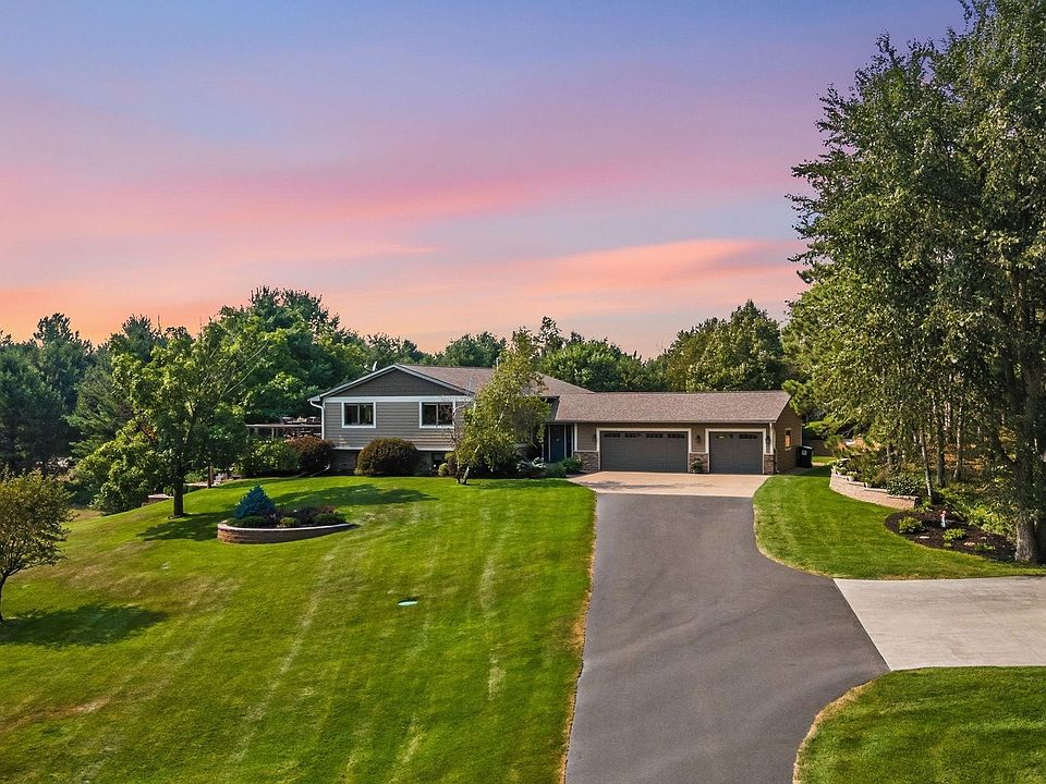 1st image of 746 Packer Dr