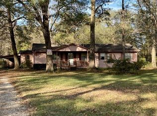 910 Rollinghills Rd, Conroe, TX 77303