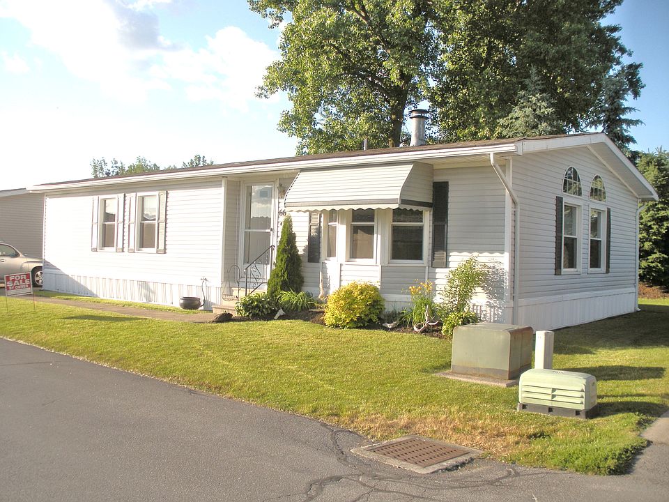 1st image of 66 Parkside Cir