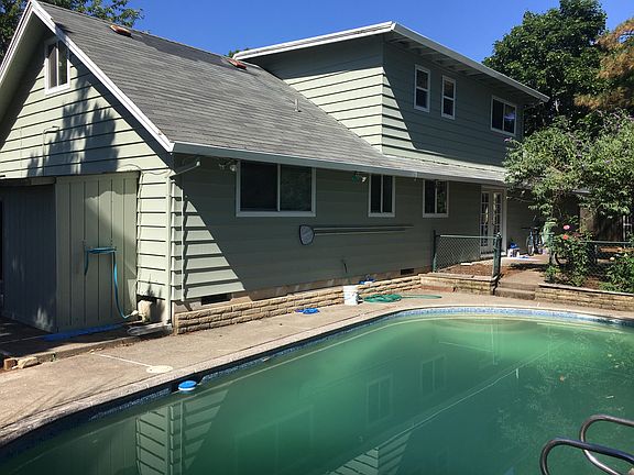 5th image of 799 SE 24th Ave