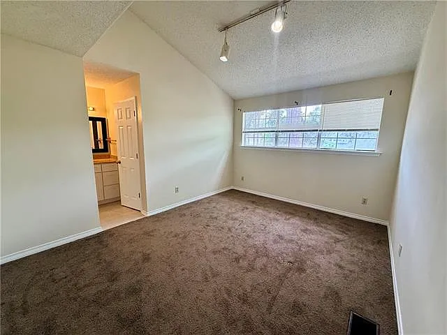 1507 Savannah Dr — Photo 11
