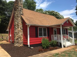 110 Cox St, Travelers Rest, SC 29690