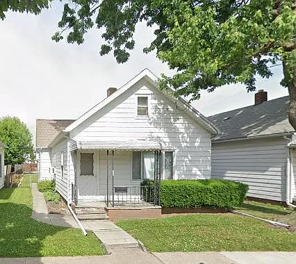 310 White St photo 1