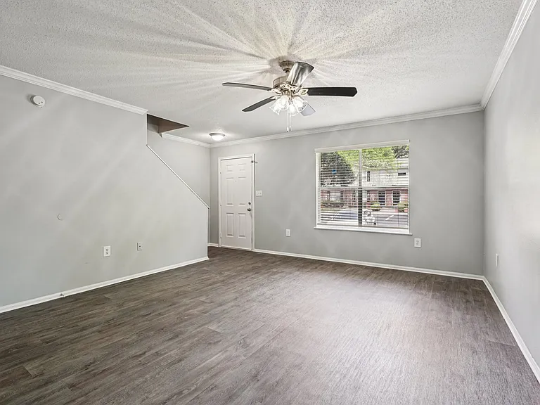 Pointe South Townhomes — Photo 36