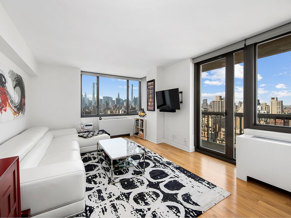 1st image of 1438 3rd Ave APT 26A