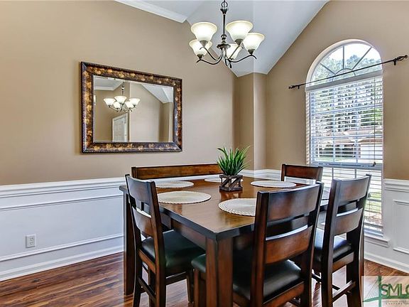 3rd image of 9 Coronado Ct