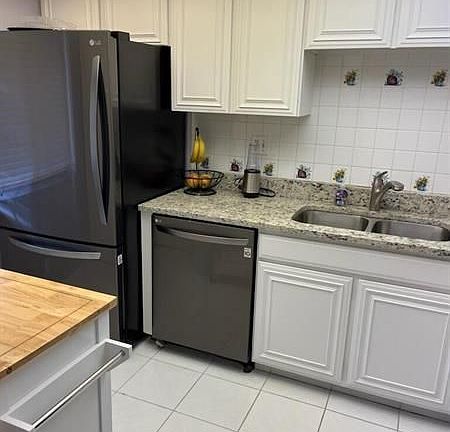 3rd image of 3000 Presidential Way APT 202
