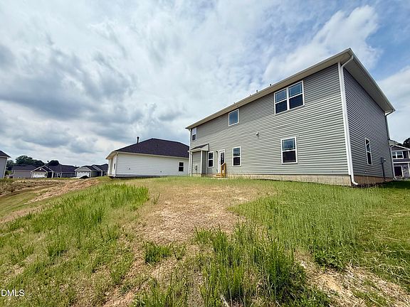 3rd image of 114 Southern Estates Dr