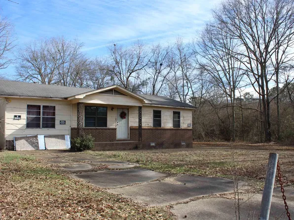 303 Forrest St, Malvern, AR 72104