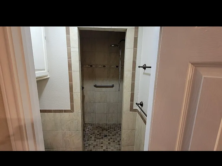 417 W Park Ave — Photo 9