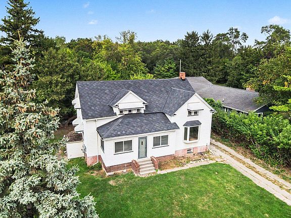3rd image of 49 E Salzburg Rd