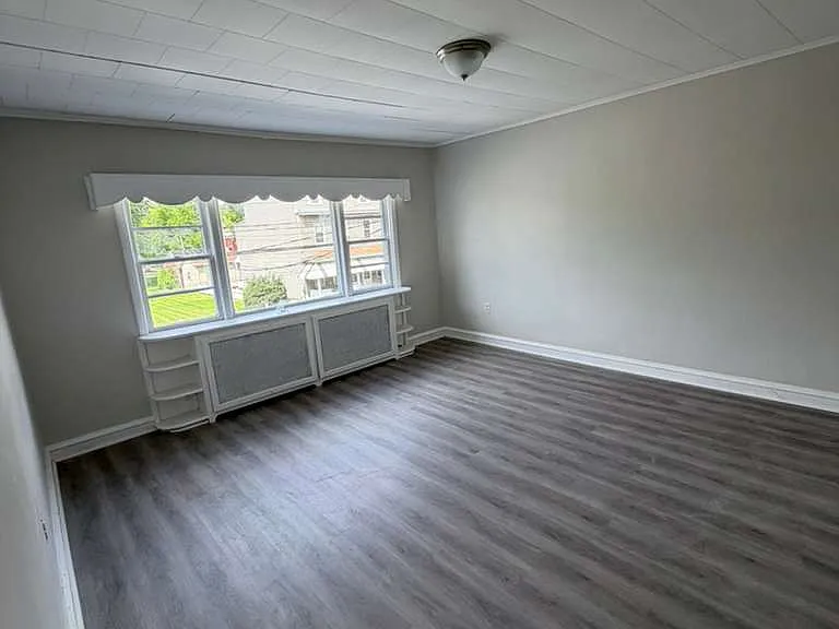 129 Jackson St #2 — Photo 3