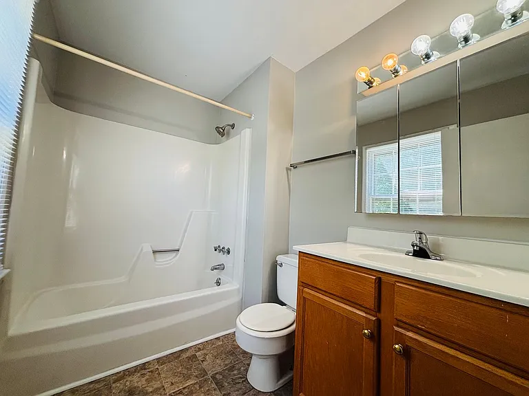 2712 Wellesley Ct — Photo 18