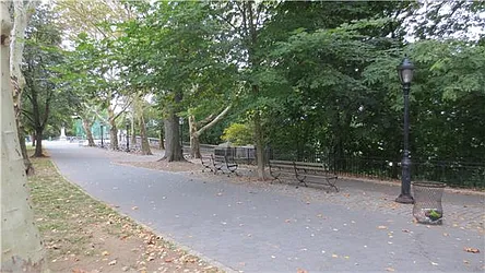 Rented by R New York