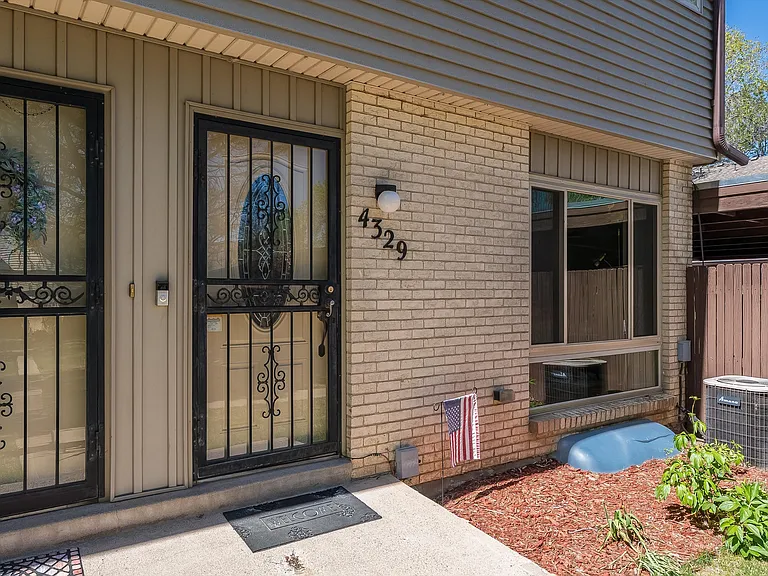 4329 W Ponds Cir — Photo 4