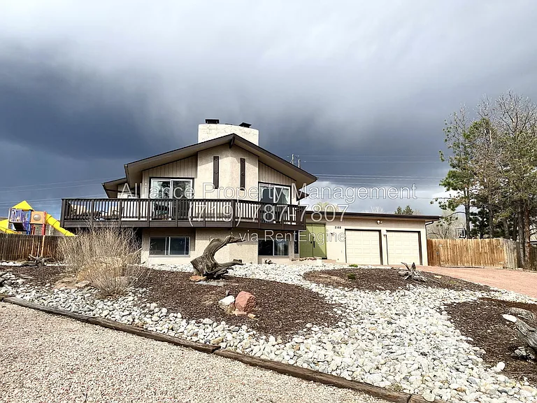 2168 Wildwood Dr — Photo 1