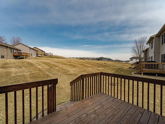 4th image of 4449 Heritage Pl NW