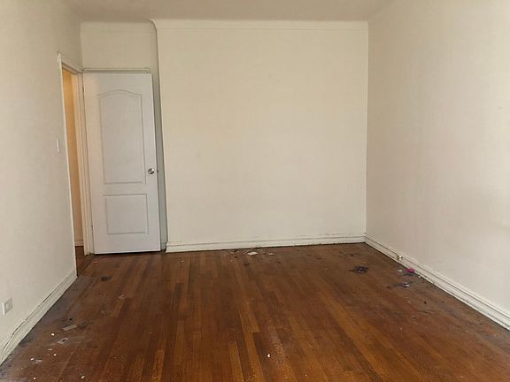 3rd image of 15010 79th Ave APT 5H
