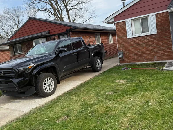 30223 Hazelwood St #30223, Inkster, MI 48141