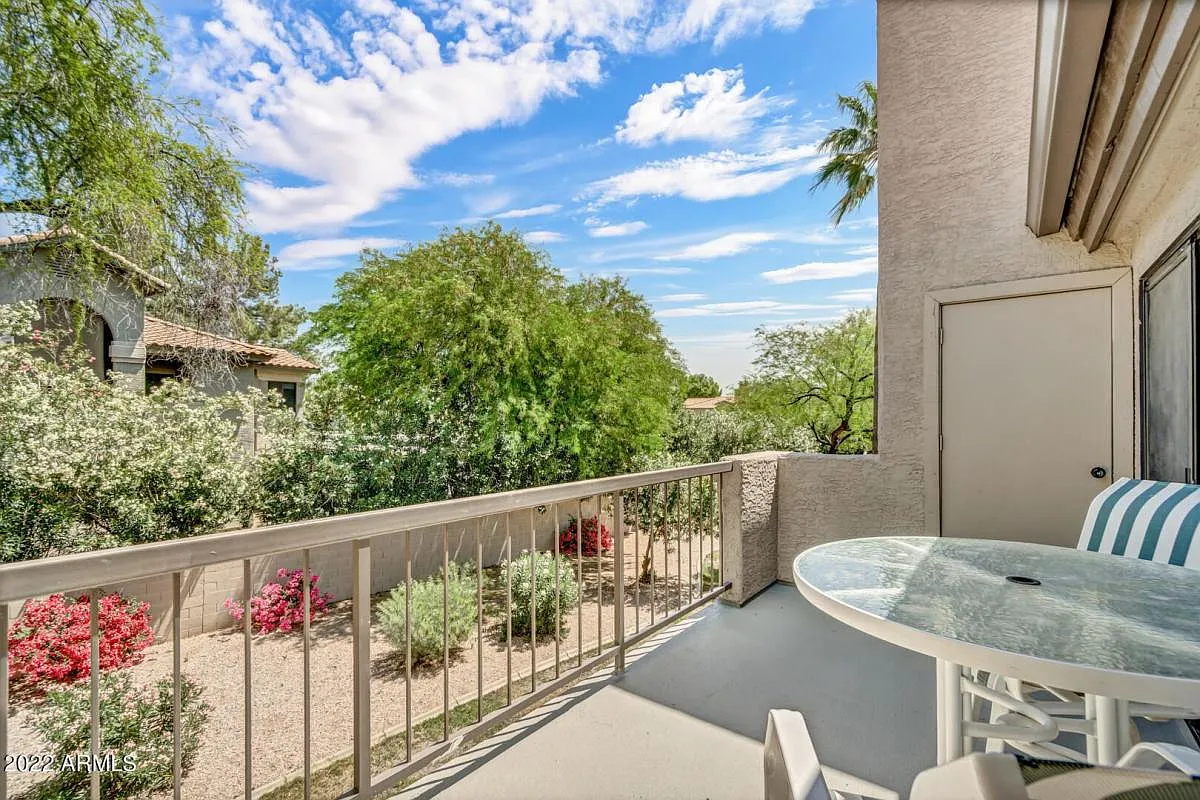 2 bed, 1145 sqft, $2,200 — Photo 1
