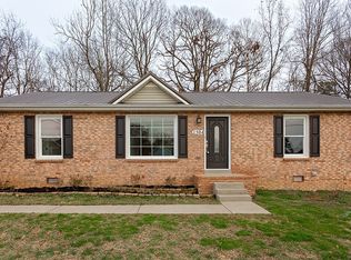 1504 Sunshine Dr, Clarksville, TN