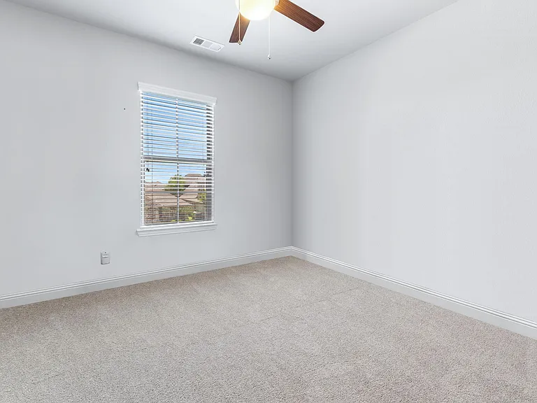 16613 Dry Creek Blvd — Photo 21