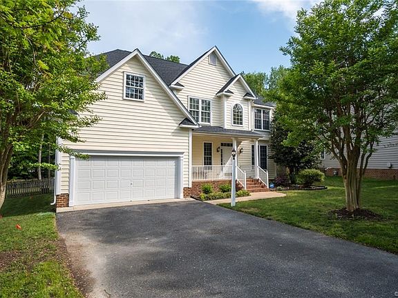 3rd image of 5004 Amberwood Cir