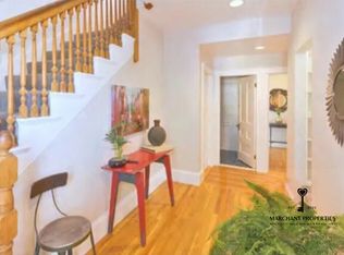 991 Hawthorn St #2, Cambridge, MA 02138