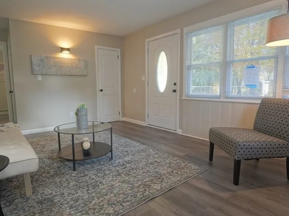 130 Fieldston St, Springfield, MA 01119