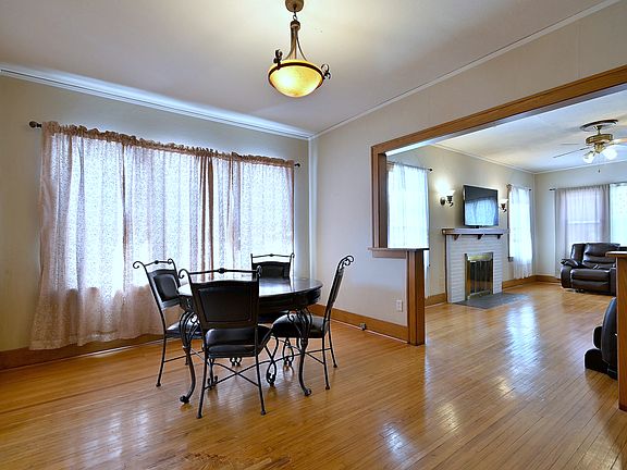 5th image of 8 S Commonwealth Ave