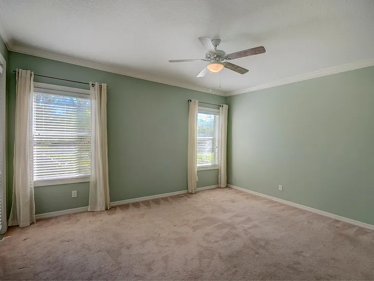 4910 Newport News Cir — Photo 23