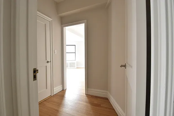 Rented by (Legacy) NY Quality Living Uptown | media 8